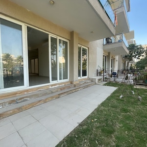 3 BHK Builder Floor – Exterior View View at BPTP Amstoria, Sector 102 - for Sale