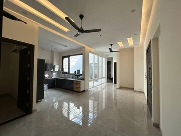 1 BHK Independent House For Rent in Sector 11