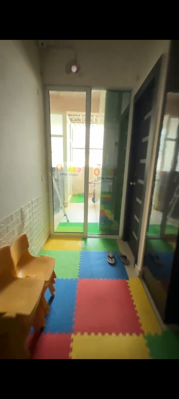 Living Room, gaur-saundaryam 3 Bedroom 947 Sq.Ft. Apartment In Tech Zone 4 Greater Noida Greater Noida 8848205