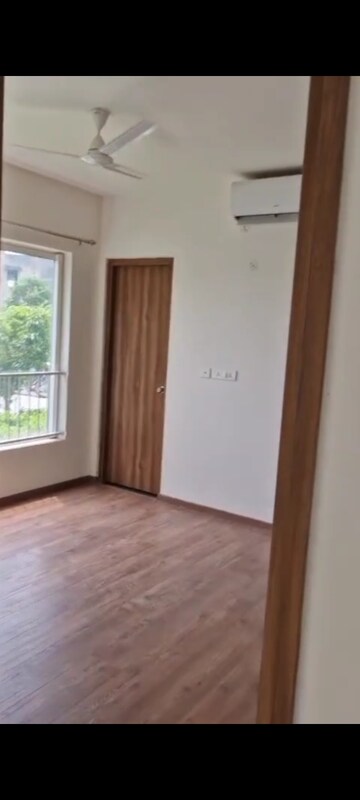 Room in 2 BHK Apartment at Shapoorji Pallonji Joyville Gurgaon, Sector 102 – for Rent