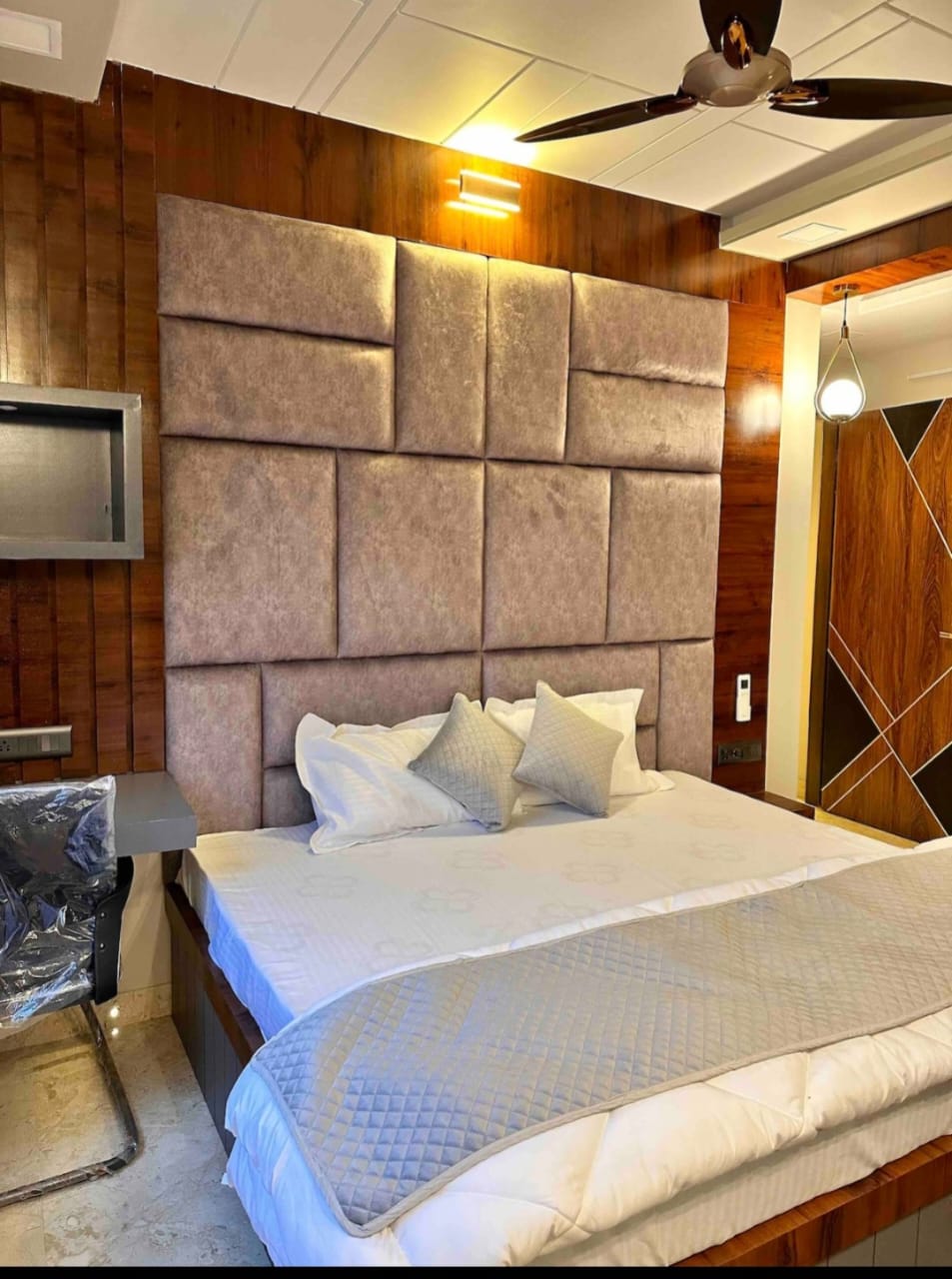 3 BHK + Pooja Room Apartment For Rent in C Scheme 