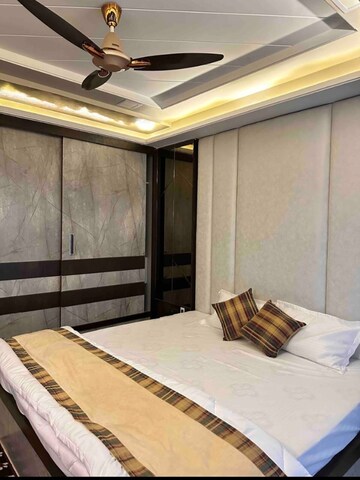Bedroom in 3 BHK Apartment at C Scheme – for Rent