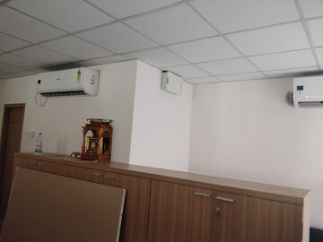 Room in  Office Space at Vascon Garnets Bay , Viman Nagar – for Sale