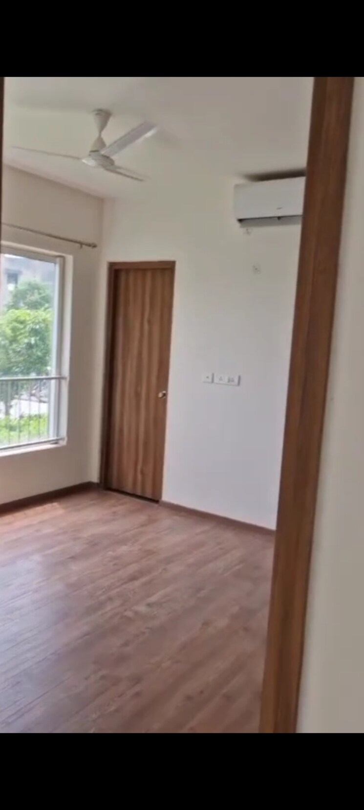 Room, shapoorji-pallonji-joyville-phase-2 2 Bedroom 734 Sq.Ft. Apartment In Sector 102 Gurgaon 8848228