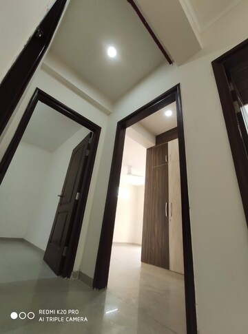 Building Lobby in 3 BHK Apartment at Omaxe R2, Gomti Nagar – for Rent