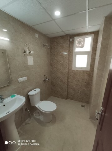 Bathroom in 3 BHK Apartment at Omaxe R2, Gomti Nagar – for Rent
