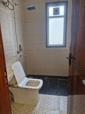 Bathroom in 2 BHK Builder Floor at Sector 52 – for Rent