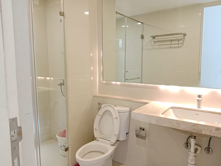 Bathroom, hiranandani-fortune-city 3 Bedroom 1700 Sq.Ft. Apartment In New Panvel Navi Mumbai 8848270