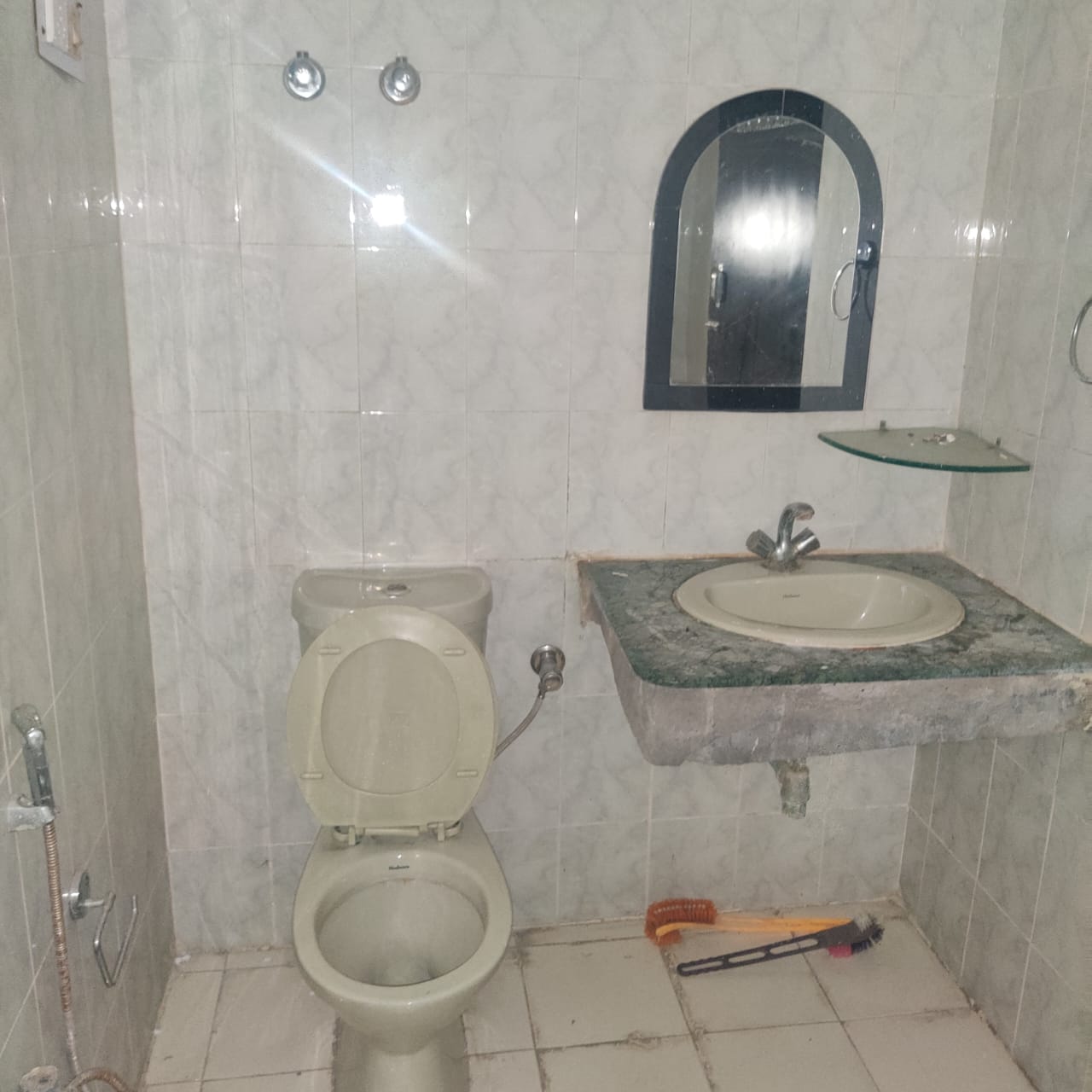 3 BHK Builder Floor For Rent in Sector 52