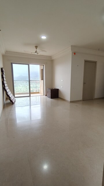 Room in 2 BHK Apartment at Hiranandani Fortune City, New Panvel – for Sale