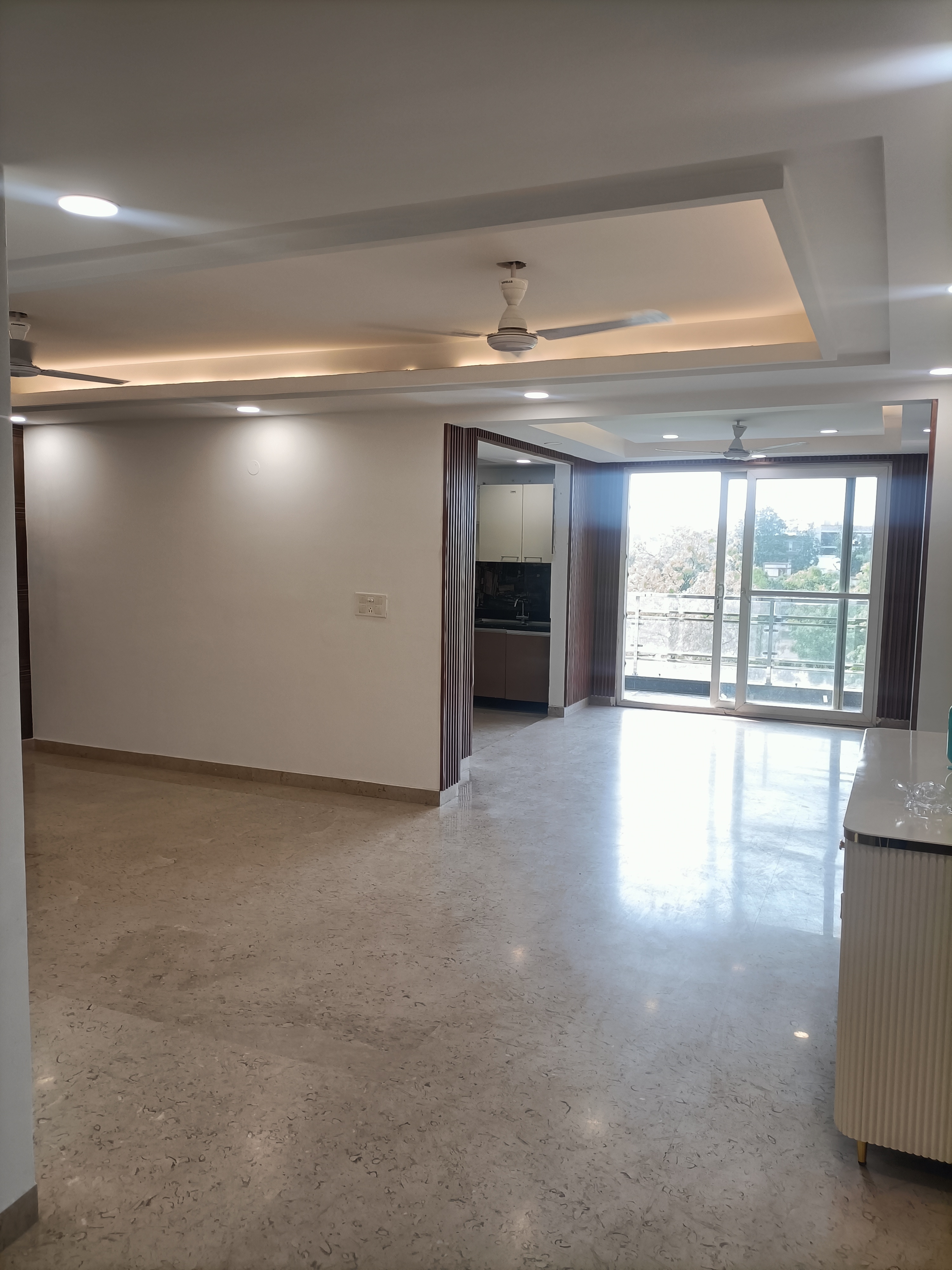 4 BHK + Pooja Room,Servant Room,Study Room,Extra Room Builder Floor For Sale in B-5 Paschim Vihar 