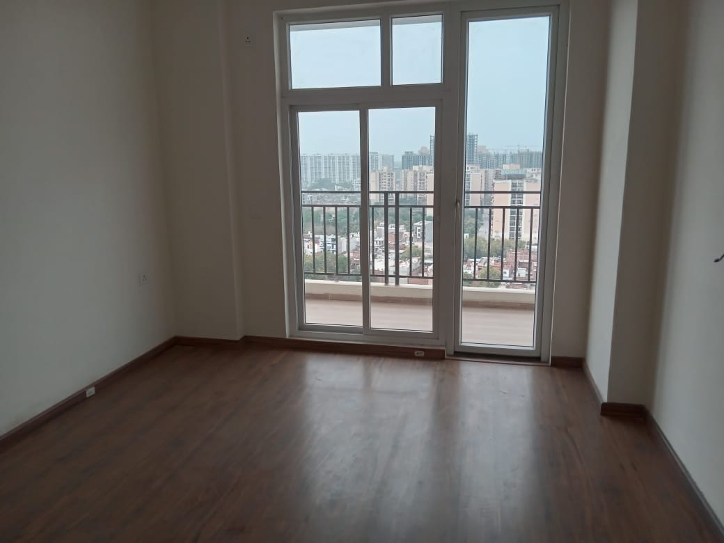 3 BHK + Extra Room Apartment For Rent in Omaxe The Palace Gomti na