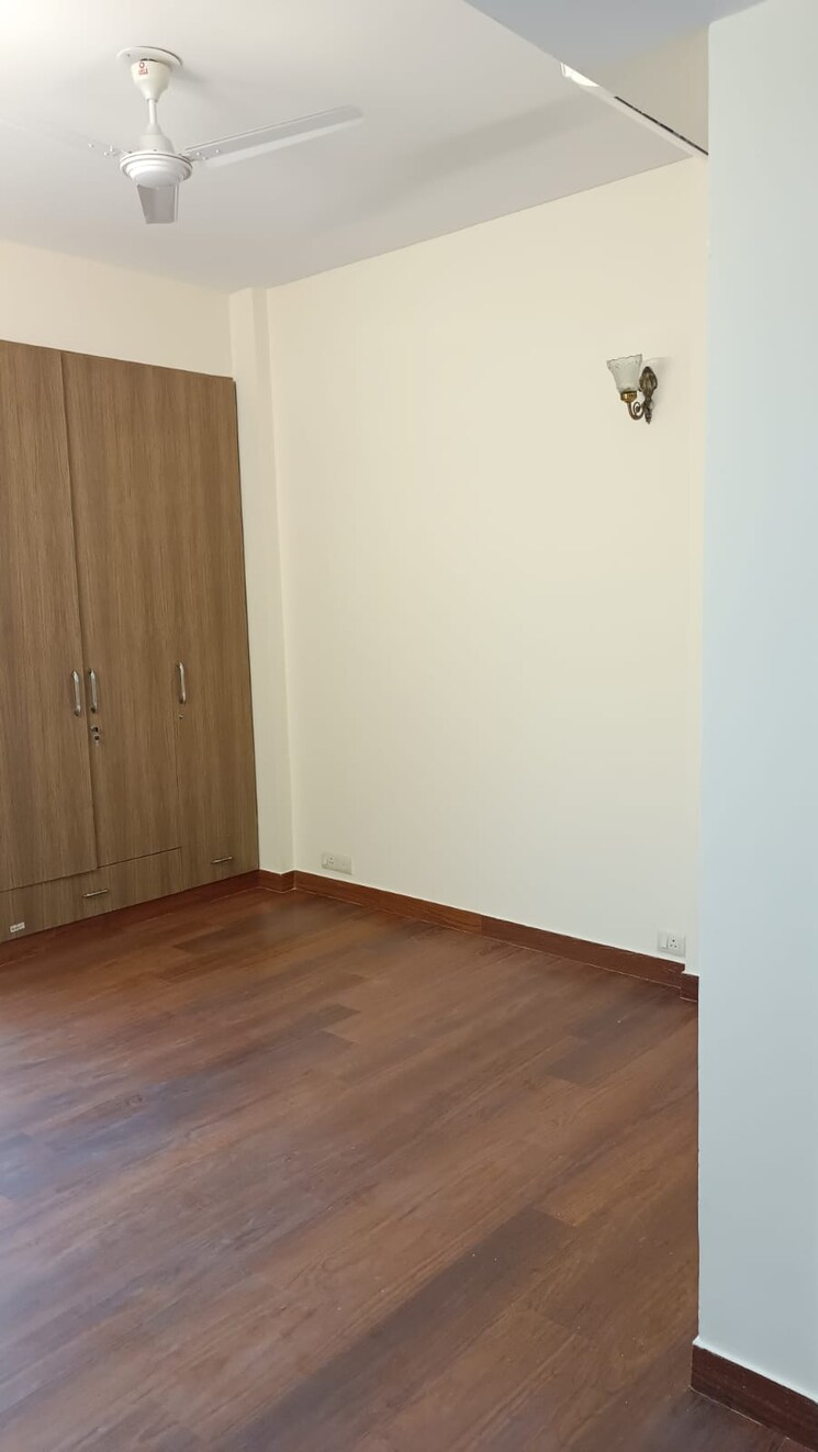 Room, unitech-escape 3 Bedroom 2050 Sq.Ft. Apartment In Sector 50 Gurgaon 8848291