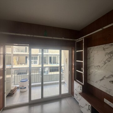 Room in 1 BHK Apartment at Casagrand Boulevard, Chikkagubbi Village – for Rent