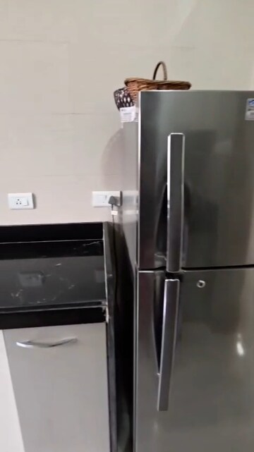 Furnished Amenities in 3 BHK Apartment at Sheth Vasant Oasis, Andheri East – for Rent