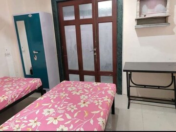 Room in  Pg at Andheri East – for Rent