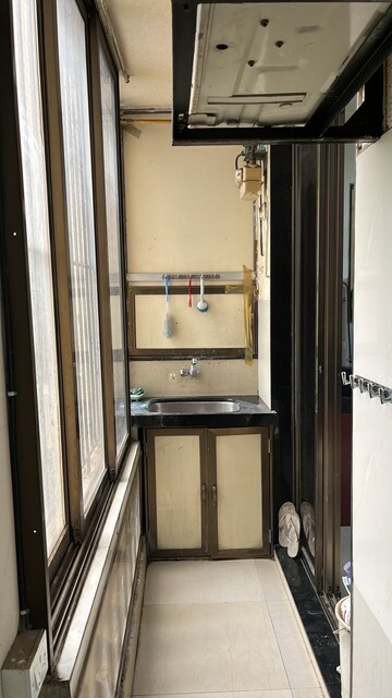 Building Lobby in 3.5 BHK Apartment at Raheja Acropolis, Deonar – for Rent