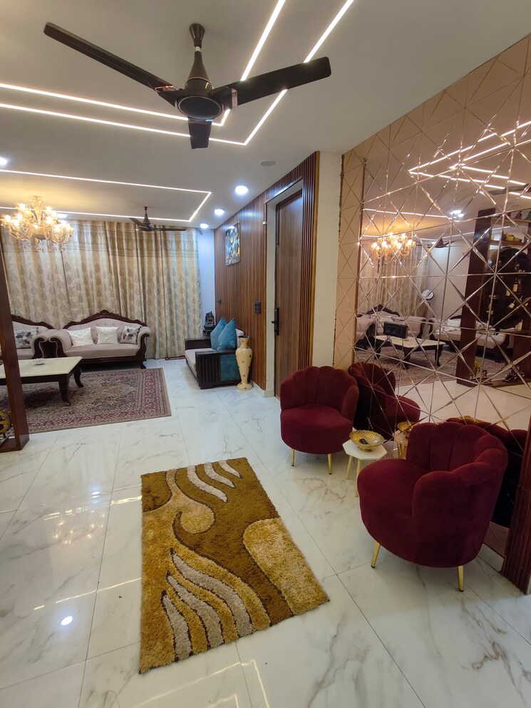 Living Room, kharar road 4 Bedroom 250 Sq.Yd. Builder Floor In Kharar Road Mohali 8848387