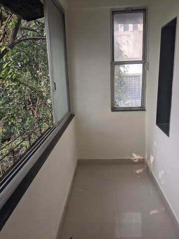 Balcony in 1 BHK Apartment at Pragati Apartments Dahanukar Colony, Dahanukar Colony – for Rent