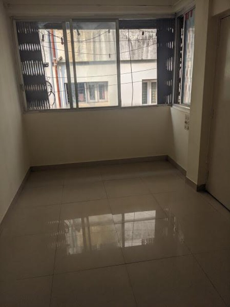 Room, pragati-apartments-dahanukar-colony 1 Bedroom 450 Sq.Ft. Apartment In Dahanukar Colony Pune 8848447