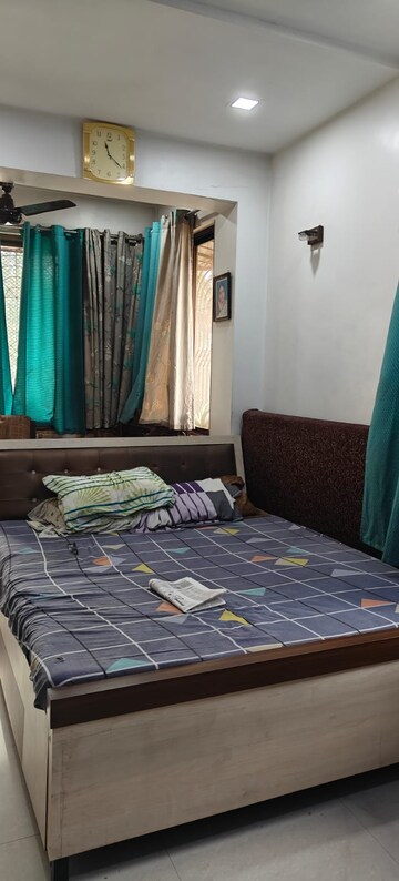 Bedroom in 2 BHK Apartment at Gulmarg Society, Chembur – for Rent