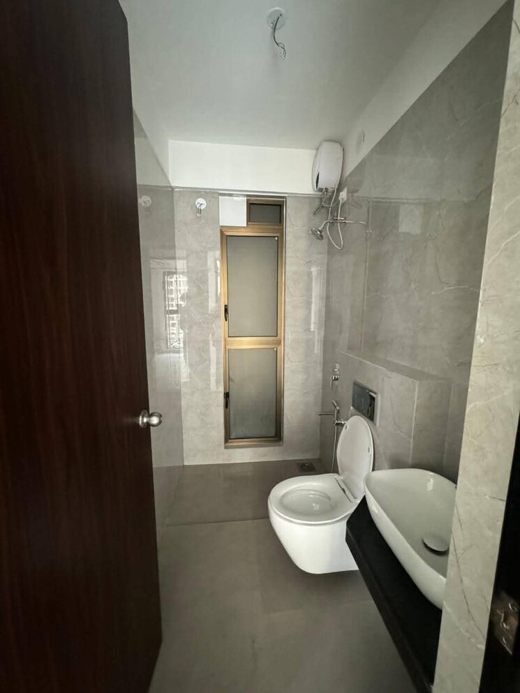 Bathroom, raymond-ten-x-habitat 1 Bedroom 418 Sq.Ft. Apartment In Pokhran Road No Two Thane 8848389