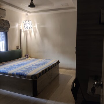 Bedroom in 2 BHK Apartment at Collectors Colony – for Rent