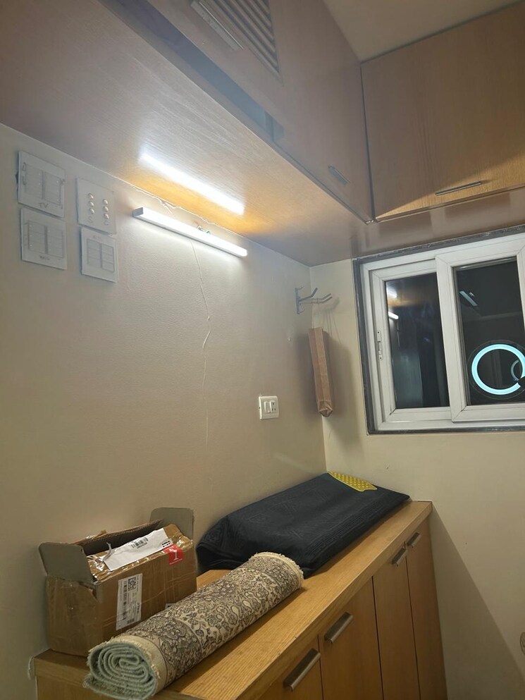 Living Room, sovereign-apartments 3 Bedroom 1800 Sq.Ft. Apartment In Kalyani Nagar Pune 8848443