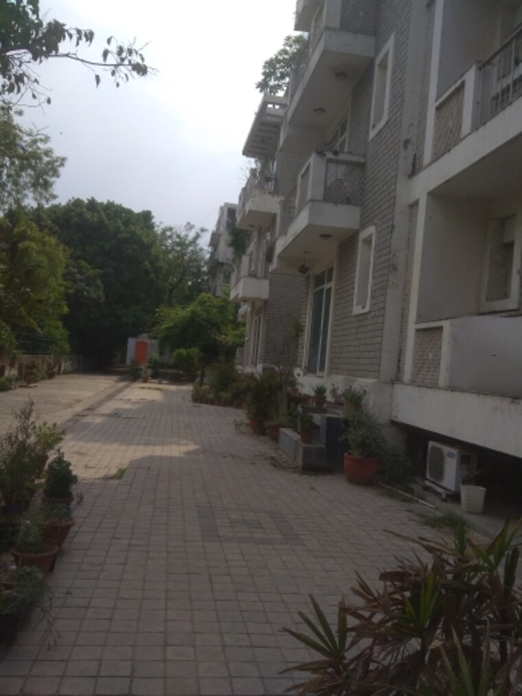 Exterior View, friends colony 6+ Bedroom 2500 Sq.Ft. Independent House In Friends Colony Delhi 8848564
