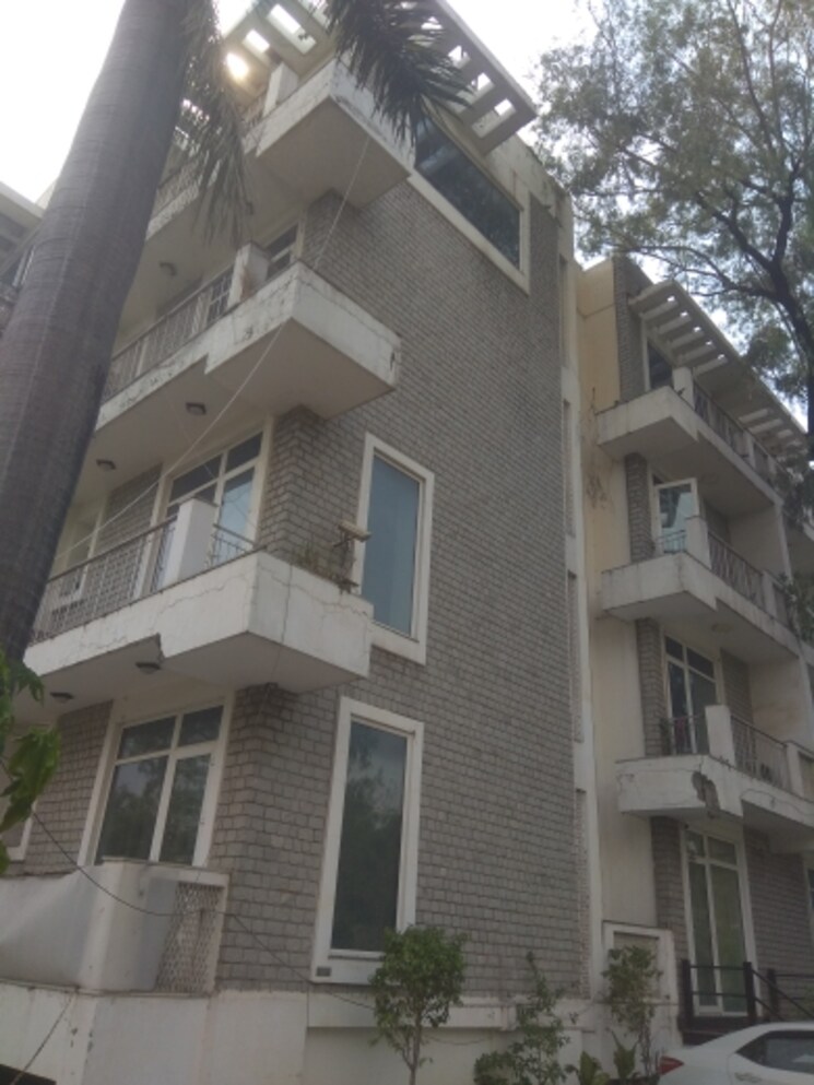 Exterior View, friends colony 6+ Bedroom 2500 Sq.Ft. Independent House In Friends Colony Delhi 8848564