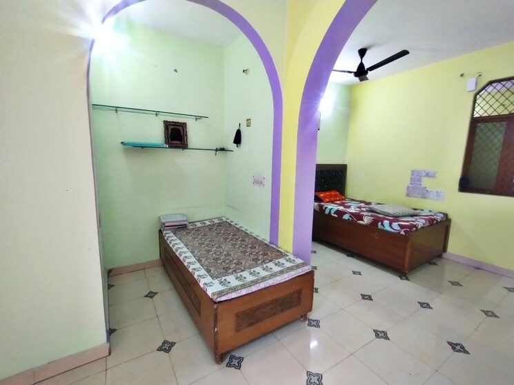 Bedroom, naval-kunj 4 Bedroom 70 Sq.Yd. Independent House In Sector 18 Faridabad 8848472