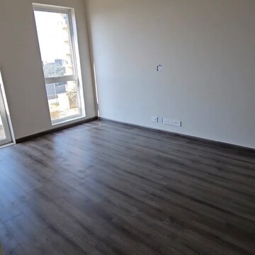 Room in 3 BHK Apartment at Ireo The Corridors, Ramgarh Dhani – for Rent