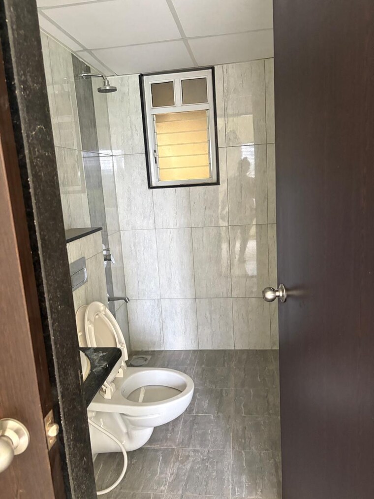 Bathroom, kolte-patil-life-republic-r-10 2 Bedroom 650 Sq.Ft. Apartment In Hinjewadi Pune 8848544