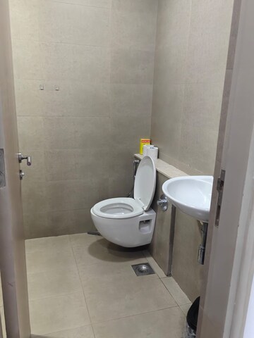Bathroom in 2.5 BHK Apartment at Sheth Vasant Oasis, Andheri East – for Rent
