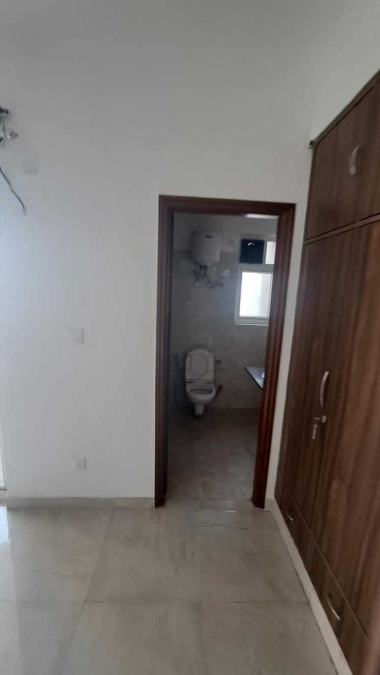 Room, godrej-meridien 3 Bedroom 2002 Sq.Ft. Apartment In Sector 106 Gurgaon 8848648