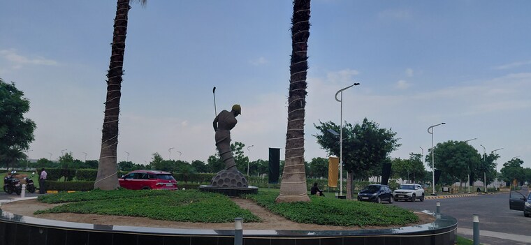 Garden, orris-golf-homes-green-bay  250 Sq.Yd. Plot In Sector 22d Yamuna Expressway Greater Noida 8848695