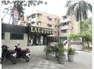 3 BHK Apartment For Sale in Lal Jyoti Apartment, Rohini Sector 9