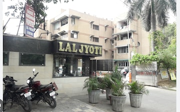 3 BHK Apartment For Sale in Lal Jyoti Apartment, Rohini Sector 9