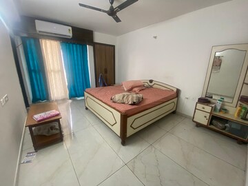 Bedroom in 3 BHK Apartment at Rishita Manhattan, Gomti Nagar – for Rent