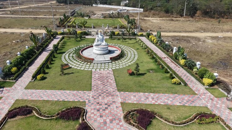 Garden, prakash-suradru  180 Sq.Yd. Plot In Rudraram Hyderabad 8848723