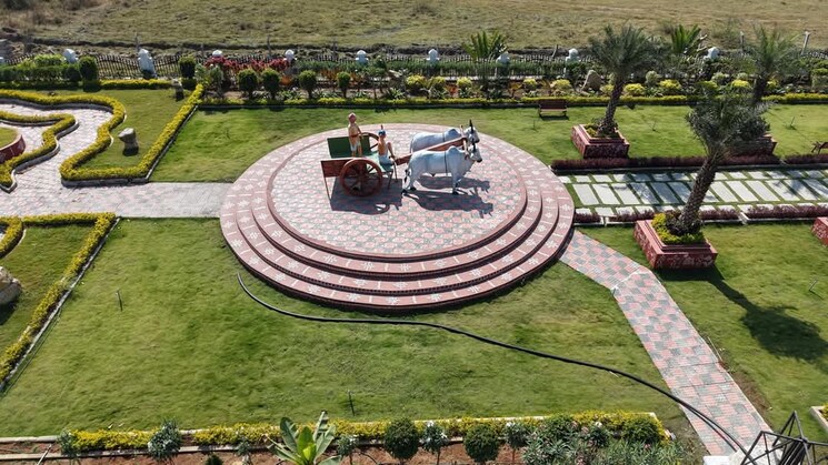 Garden, prakash-suradru  180 Sq.Yd. Plot In Rudraram Hyderabad 8848723