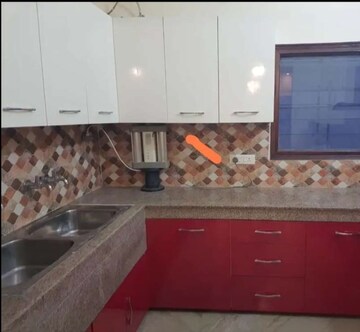 Kitchen in 2 BHK Builder Floor at Sector 18 – for Rent