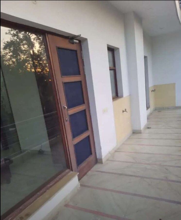 undefined, sector 18 2 Bedroom 1000 Sq.Ft. Builder Floor In Sector 18 Chandigarh 8848731