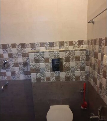 Bathroom in 2 BHK Builder Floor at Sector 18 – for Rent