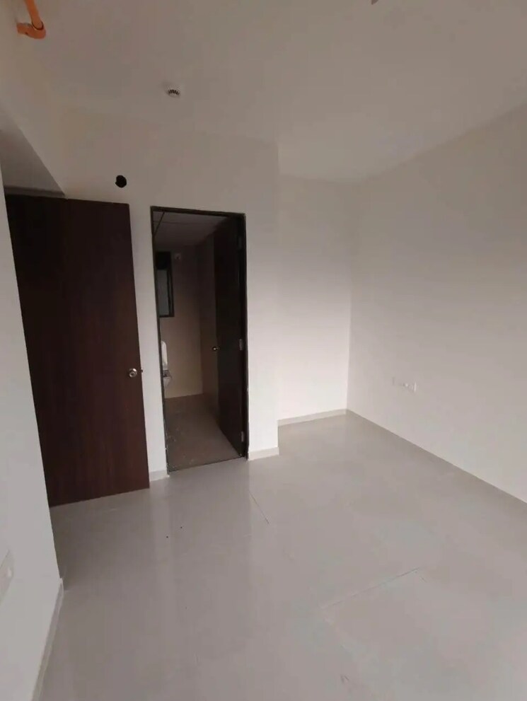 Room, metro-satyam-queens-necklace 1 Bedroom 735 Sq.Ft. Apartment In Rohinjan Navi Mumbai 8848767