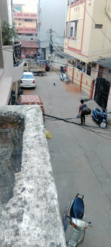 Parking in 2 BHK Independent House at Moti Nagar – for Sale
