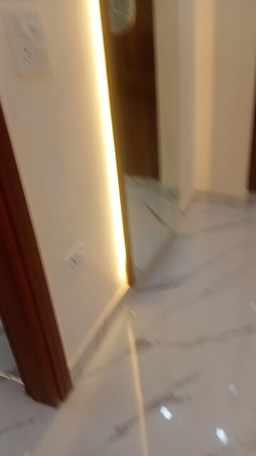 Furnished Amenities in 2 BHK Builder Floor at Mahavir Enclave 1 – for Rent