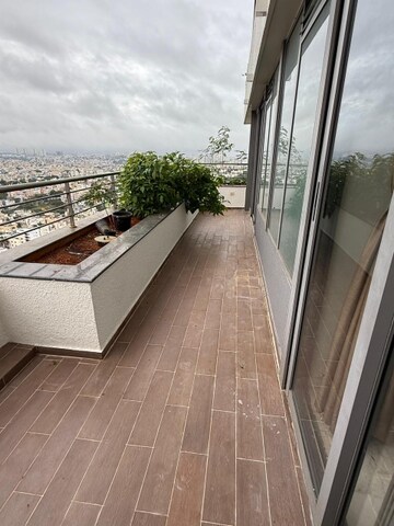 Balcony in 3 BHK Apartment at Tata Nagar – for Rent