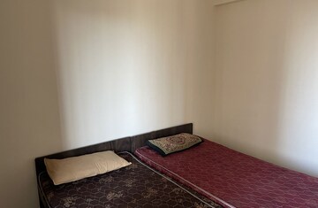Room in  Pg at Thane West – for Rent