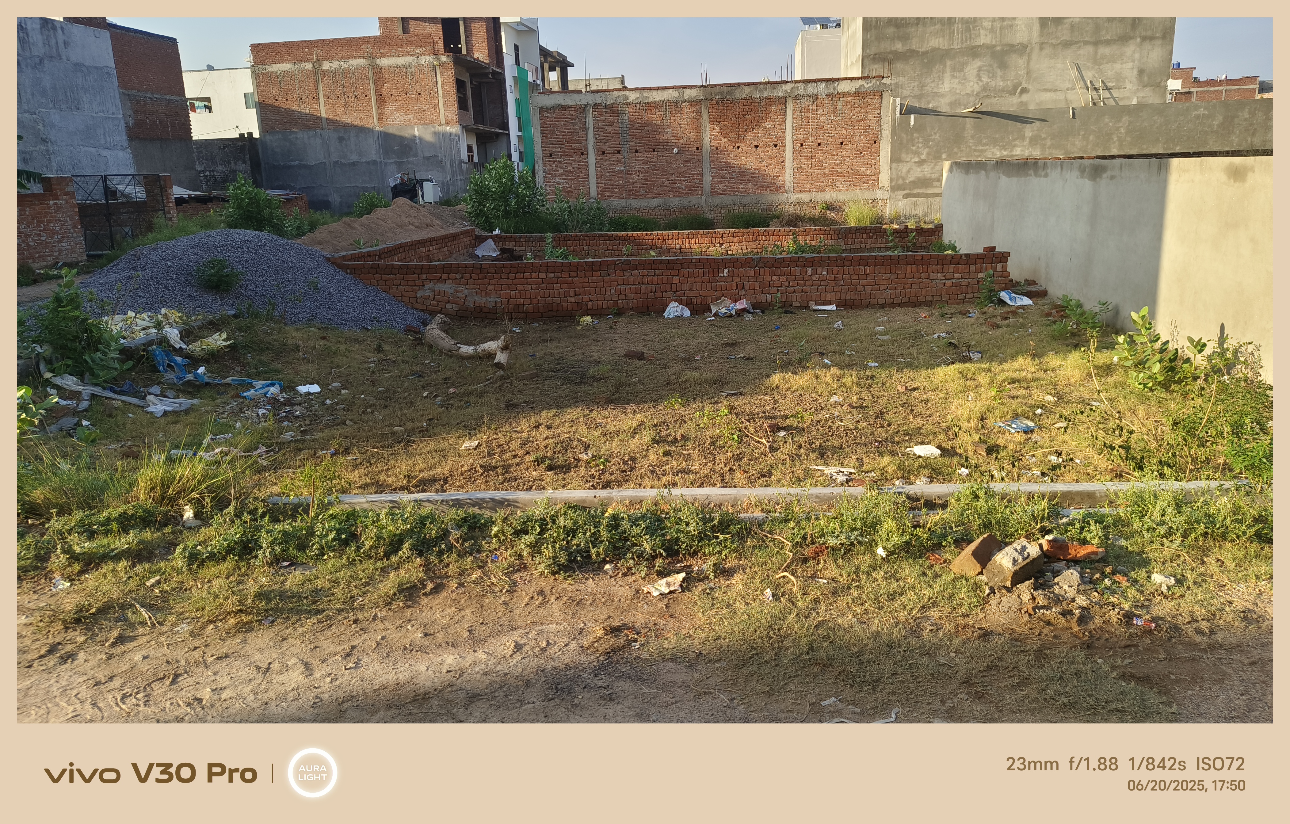 Plot For Sale in 1200 Plot Sale Corner Gat